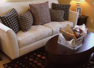 Как выбрать защитное покрытие для деревянных фасадов