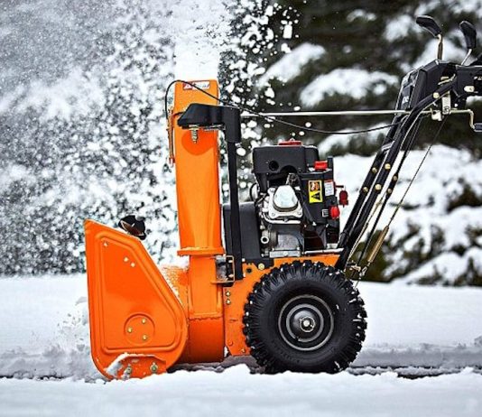Мини-гиганты для зимы: обзор компактных снегоуборщиков