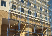 Строительные леса: аренда vs покупка