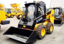 Мини-погрузчик: гид по навесному оборудованию